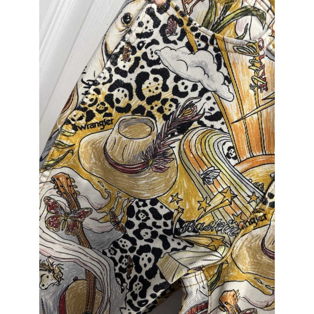 SOLD x Lainey Wilson 27x30 Life of Lainey Storyteller Print Flare Jeans - Picture 14 of 16